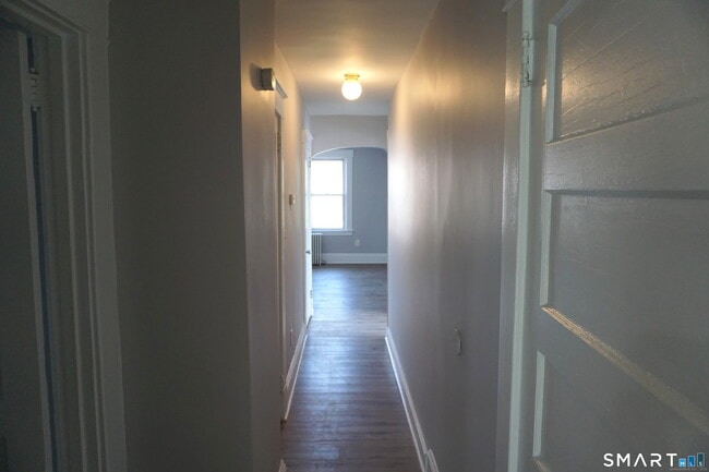 Building Photo - 3371 Main St