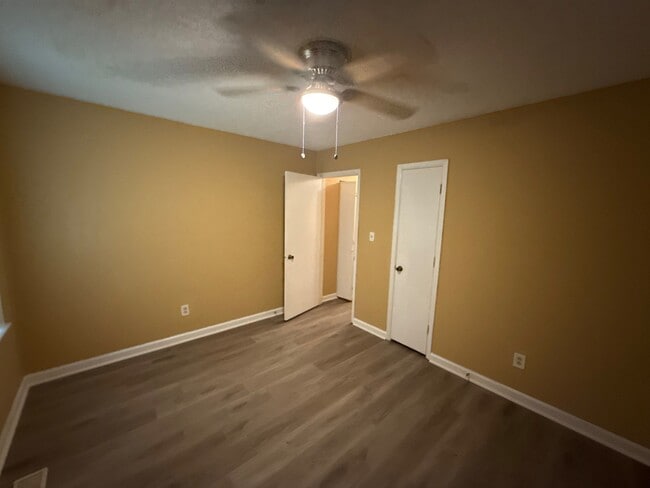 Building Photo - Welcome home!