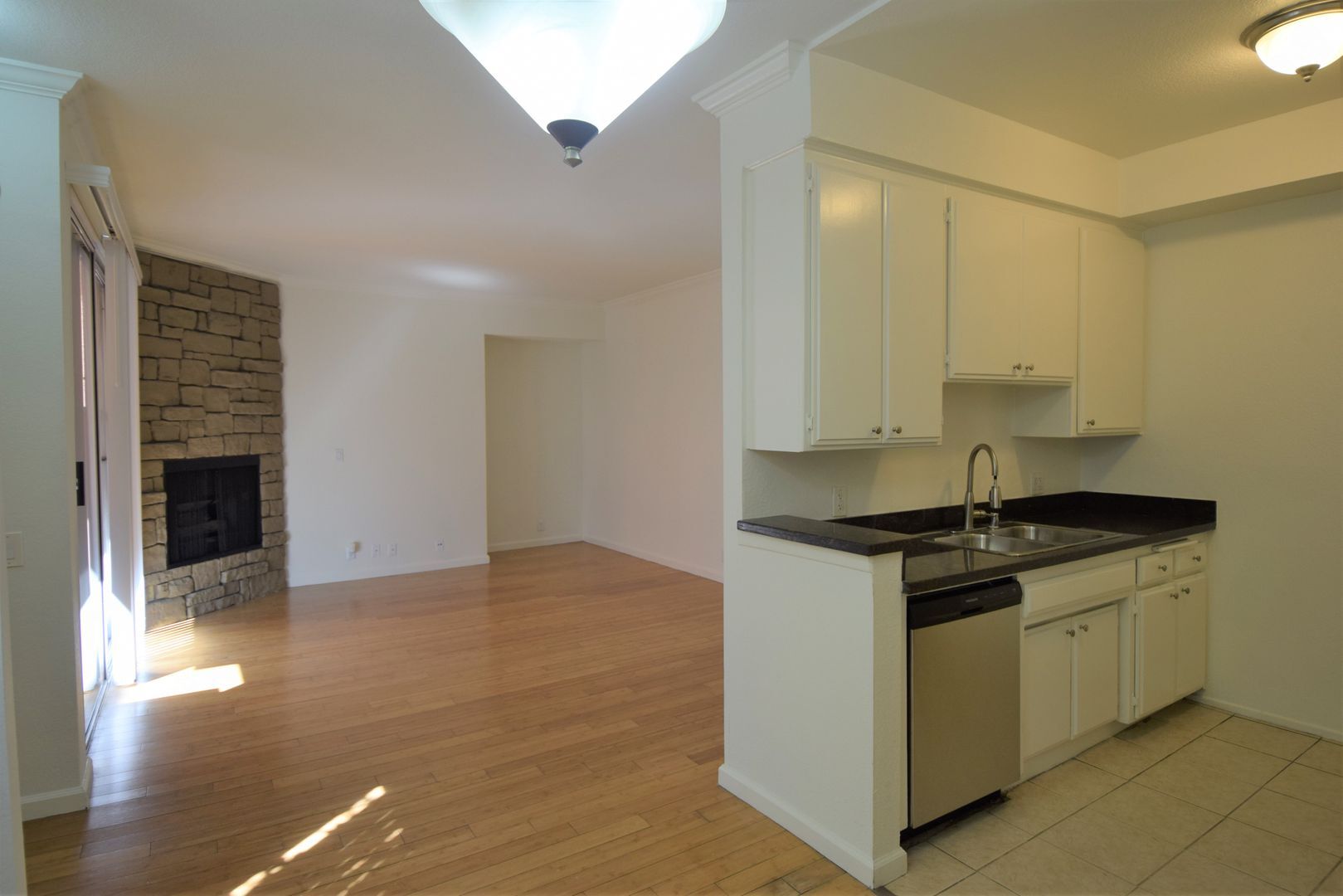 Building Photo - 11107 La Maida St