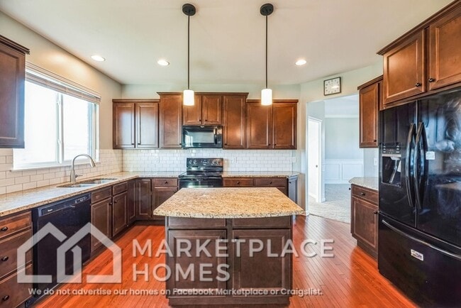 Building Photo - 2807 Bentwood Dr