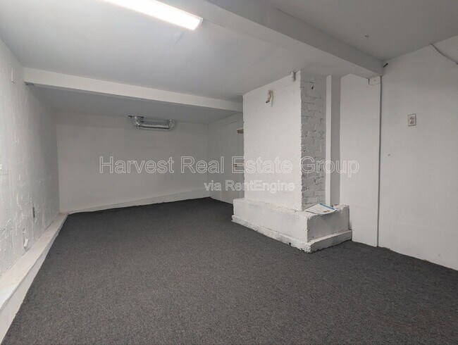 Building Photo - 4736 Meldon Ave