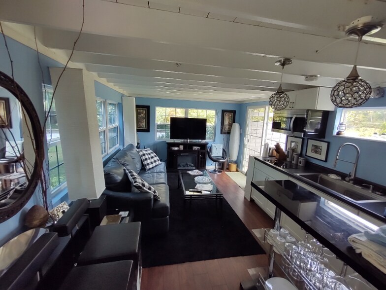 Building Photo - 30 Keller Dr