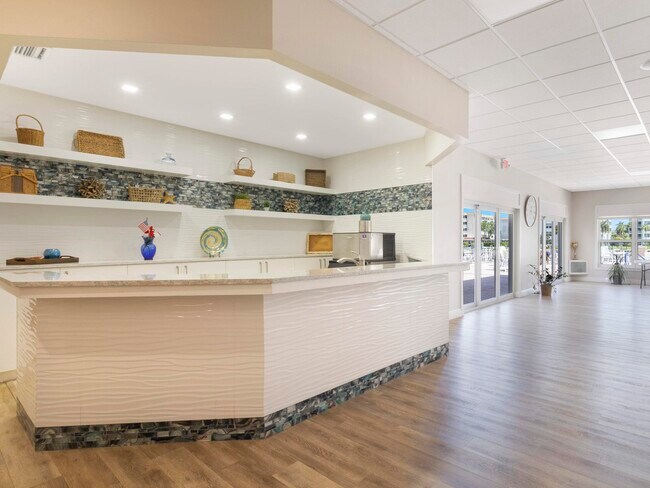 Building Photo - 2649 Florida Blvd