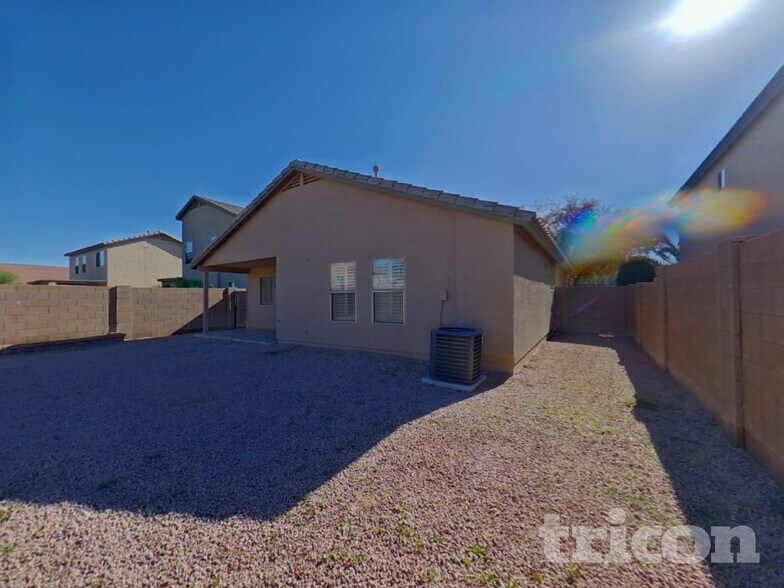 Building Photo - 42396 Colby Dr