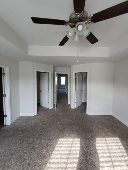 Building Photo - 8799 Arendale Dr