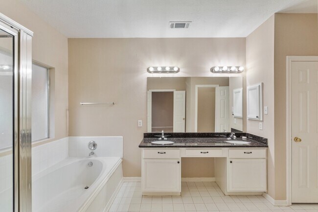Building Photo - 9107 Baber Dr
