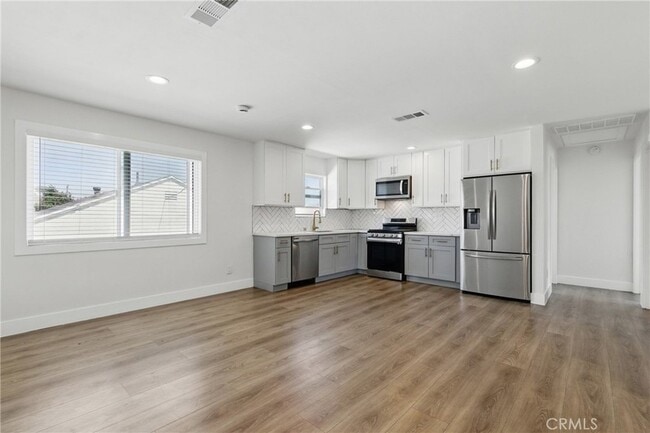 Building Photo - 17017 Crenshaw Blvd