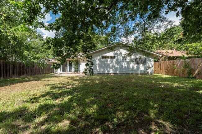 Building Photo - 12314 Double Tree Ln