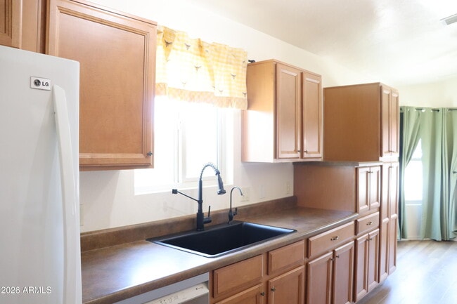 Building Photo - 5379 Almosa St
