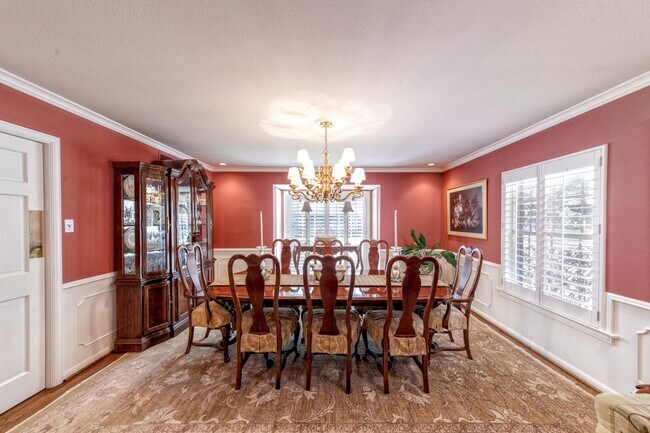 Building Photo - 11407 S Chestwood Dr