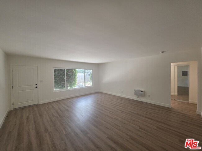 Building Photo - 25226 Loytan St