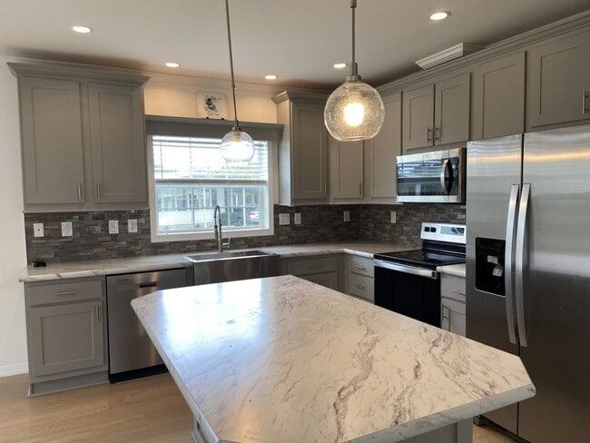 Building Photo - 7300 20th St