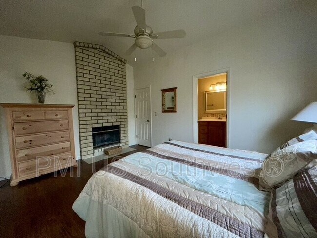 Building Photo - 3375 Sharon Ln