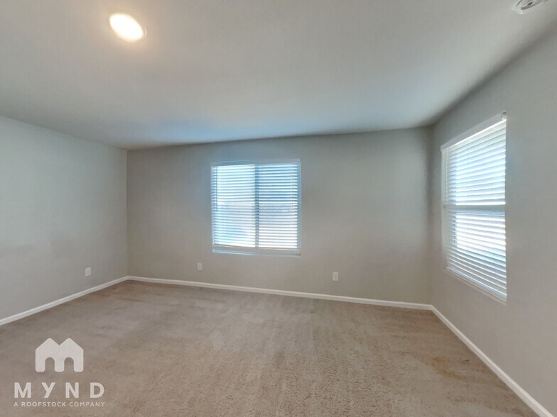 Building Photo - 2060 E Velvet Pl