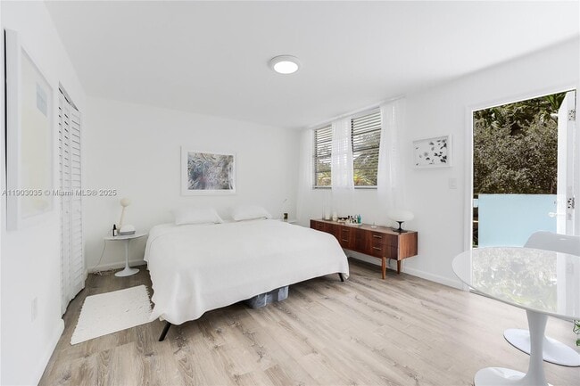 Building Photo - 301 Jefferson Ave