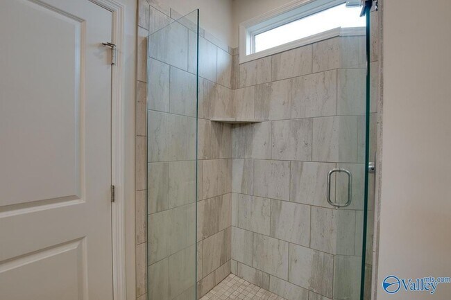 Building Photo - 12900 Tallulah Dr