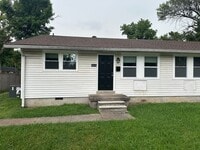 Building Photo - 116 N Tarver Ave