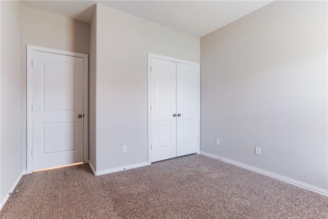 Building Photo - 517 Cerrito Cove