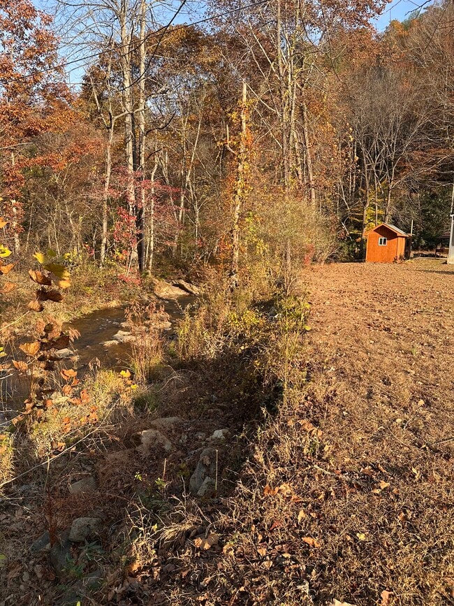 Building Photo - 304 Carson Elliott Dr