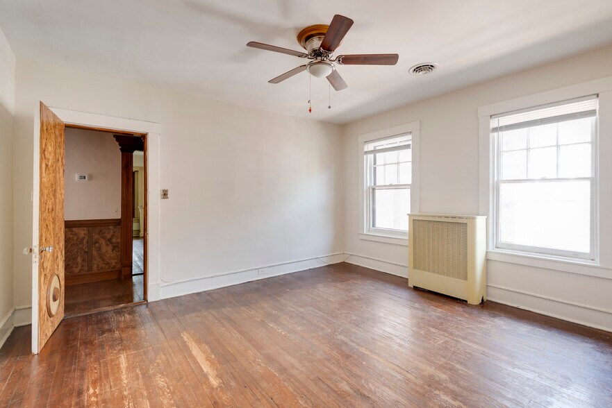 Building Photo - 2622 Idlewood Ave
