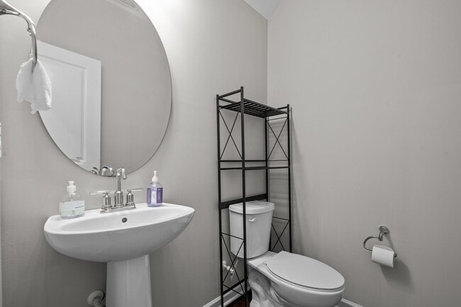 Building Photo - 1606 Clayfire Dr.