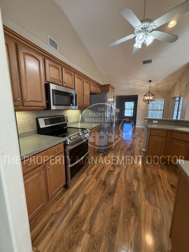 Building Photo - Your Private Resort Awaits - Pool Home with 3-Car Garage in North Port!