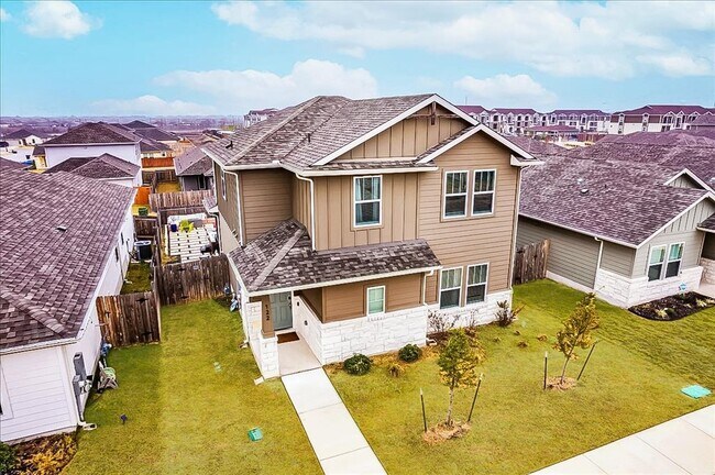 Building Photo - 122 Fairmeadow Downs Dr