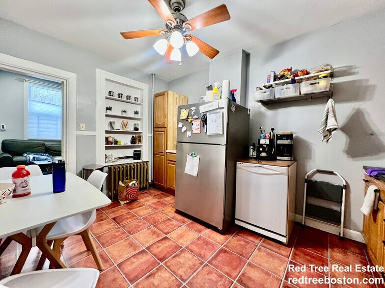 Unit 1 - 846 Huntington Ave