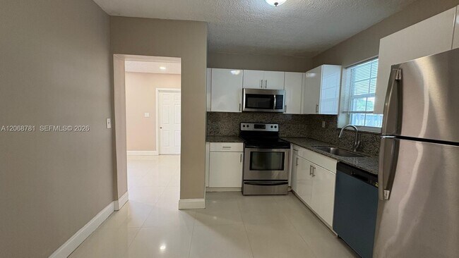 Building Photo - 251 N 68th Terrace