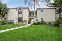 Building Photo - 4485 Carambola Cir S