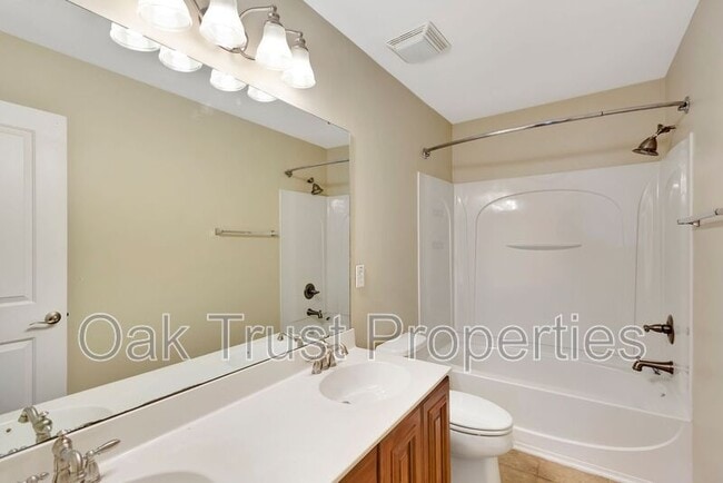 Building Photo - 186 Woodbrook Way