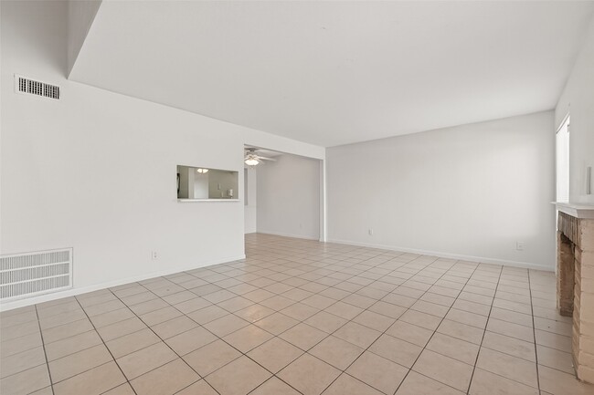 Building Photo - 12519 Ashford Meadow Dr