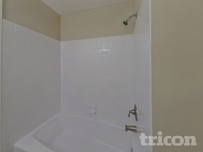 Building Photo - 8906 St Croix Rd