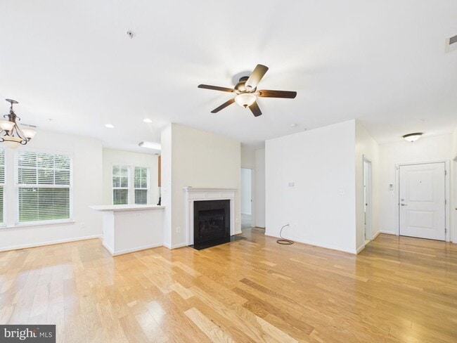 Building Photo - 3527 Piney Woods Pl