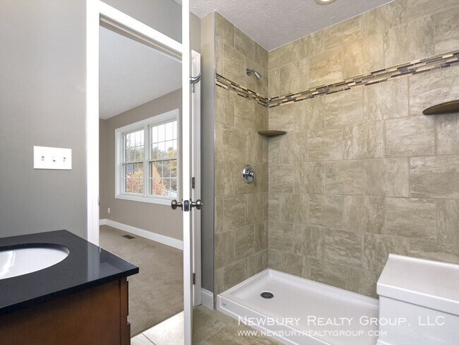 Building Photo - Banksville Place Townhomes