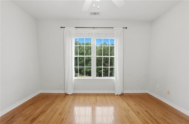 Building Photo - 3561 Carriage Glen Way