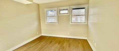 Building Photo - 102 Pennington St