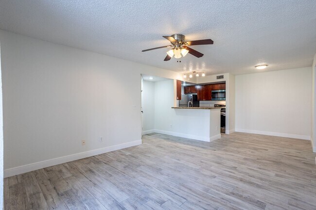 Building Photo - 5156 Conroy Rd