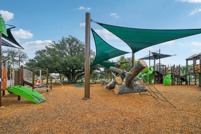 Building Photo - 16800 Bailey Jean Dr