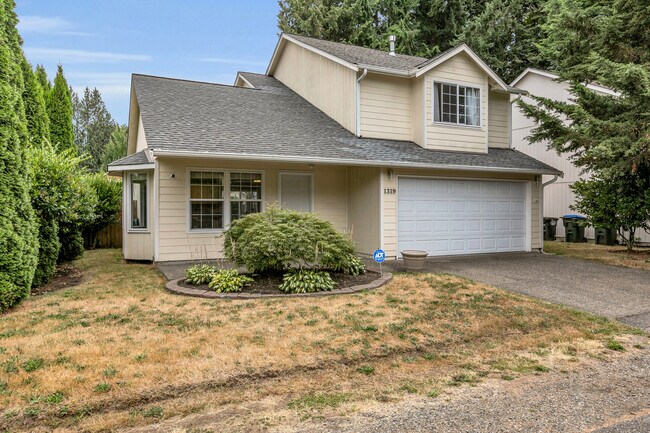 Building Photo - 1319 Golf Club Rd SE