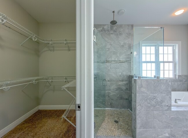 Building Photo - 2508 Goldenrod Wy