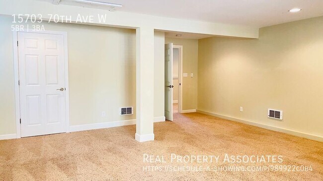 Building Photo - 15703 70th Ave W