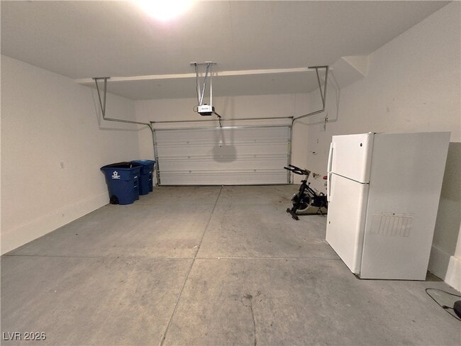 Building Photo - 487 Waterfall Cv Ct