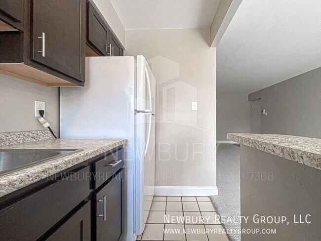 Building Photo - 1459 Poplar St