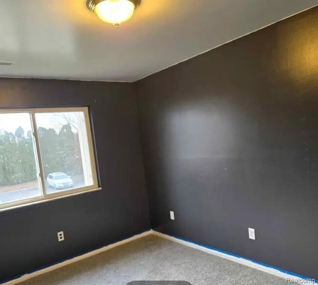 Building Photo - 51166 Johns Dr