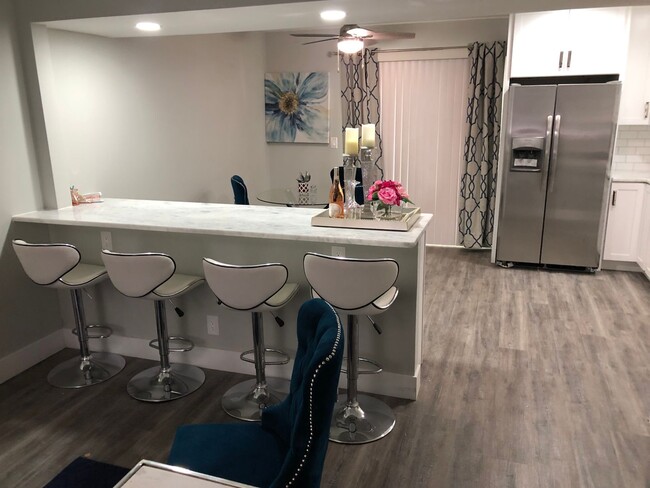 Building Photo - DEPOSIT SPECIAL!! MOVE IN SPECIAL!!!!