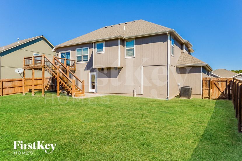 Building Photo - 10511 Augusta Dr