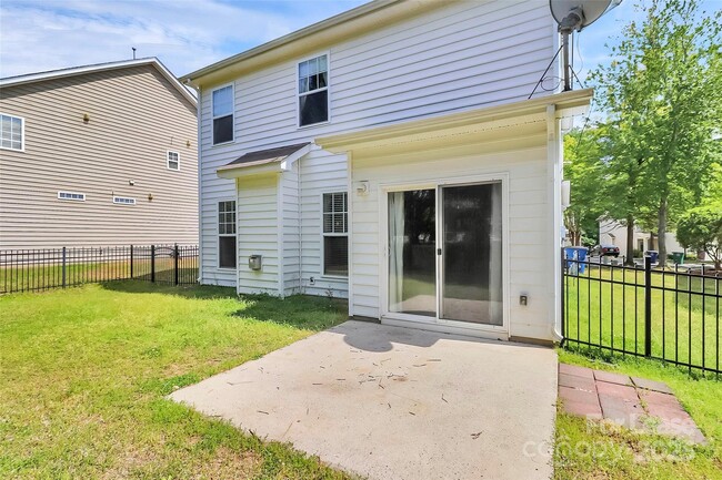 Building Photo - 1340 Hammond Dr