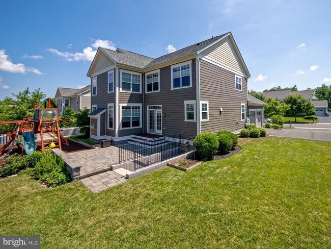 Building Photo - 24925 Quimby Oaks Pl