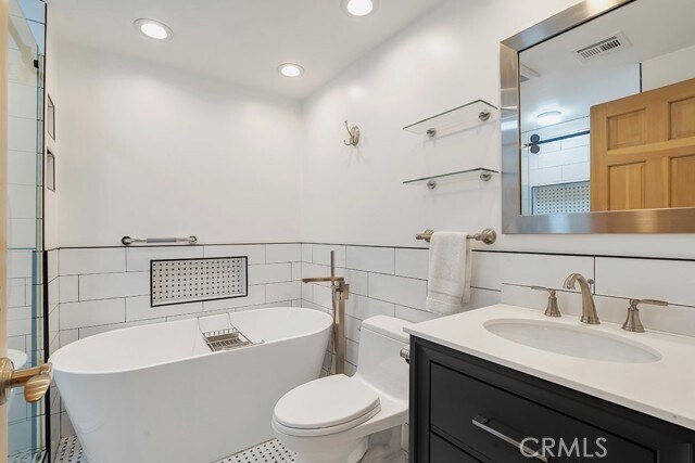 Building Photo - 6305 Crebs Ave